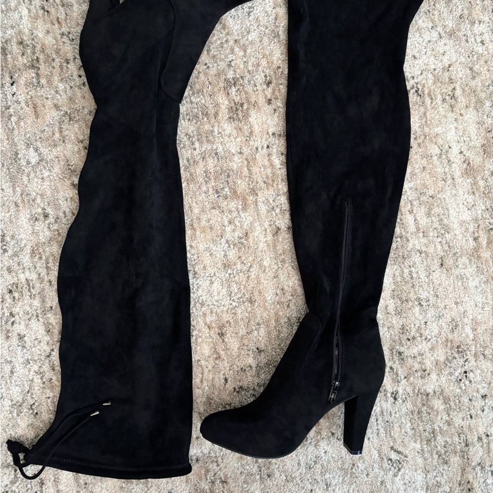 Elegant Black Over-the-Knee Boots